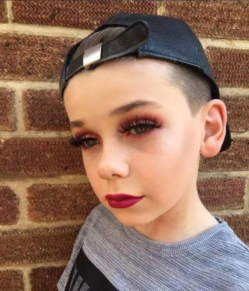 网红爆料男博主视频播放,男博主视频播放量背后的秘密大曝光! 第2张 网红爆料男博主视频播放,男博主视频播放量背后的秘密大曝光! 第2张